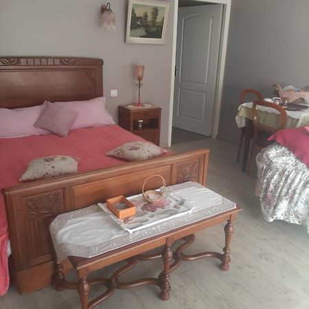 Chambre D Hotes Ξενοδοχείο Saint-Laurent-de-la-Barriere Εξωτερικό φωτογραφία